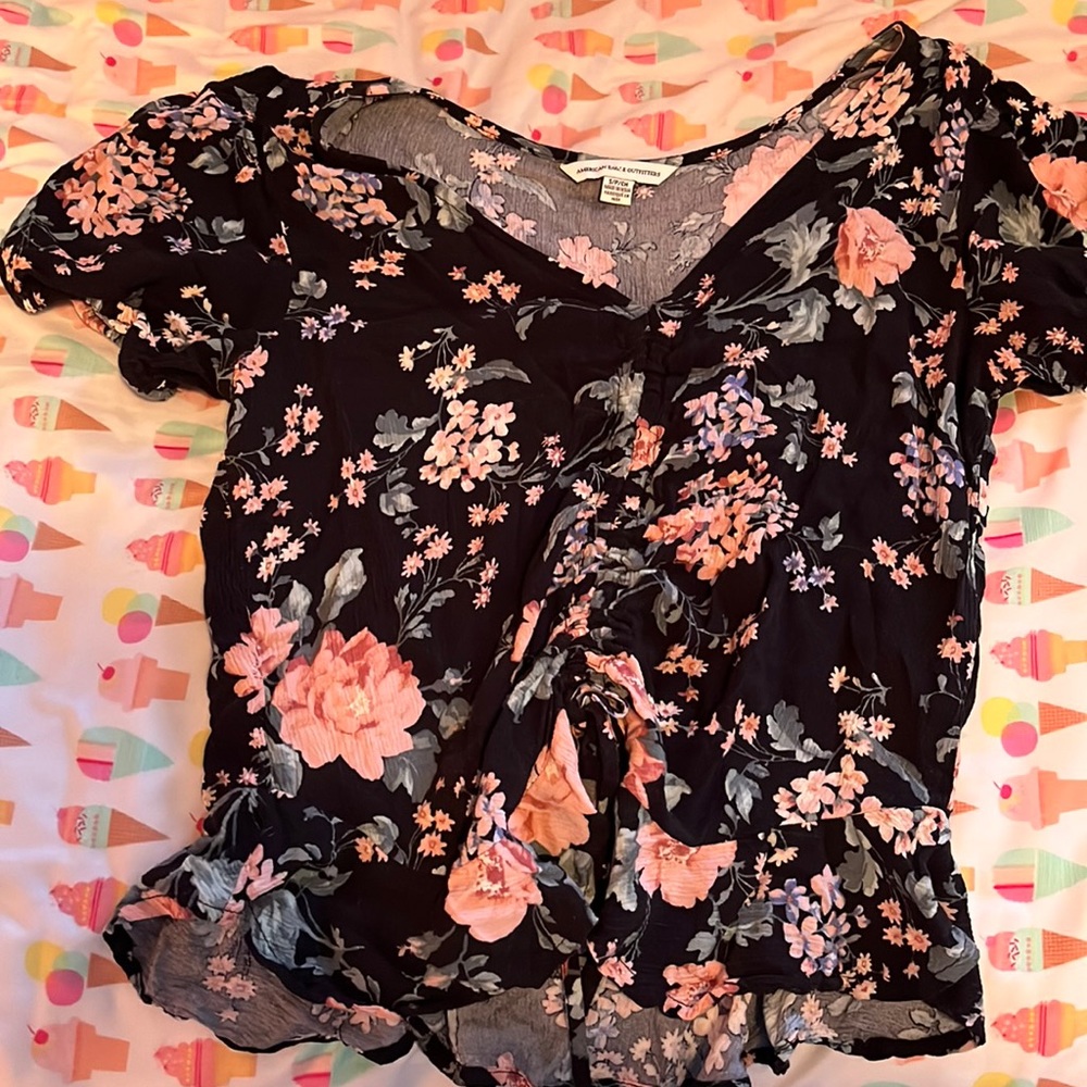 Floral Crop top from American Eagle. In good condition.